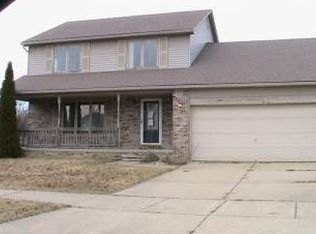 1389 Hidden Crk N, Saline, MI