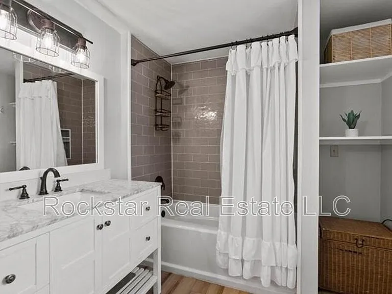 11217 E 11th Ave — Photo 14