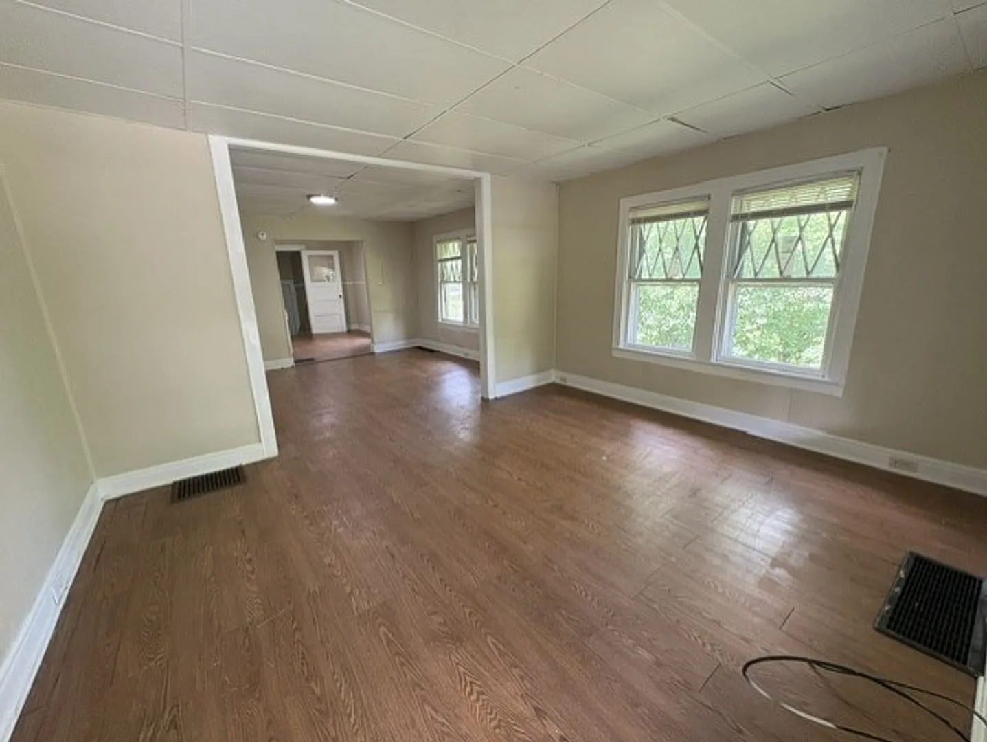 Charming 3-Bedroom Akron Home with a Covered Porch and Private Yard — Photo 2