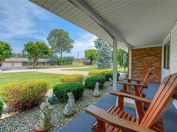 4th image of 2875 N Fleming Cir