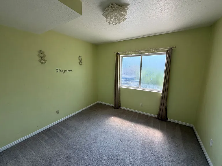 479 S Palisade Dr — Photo 9