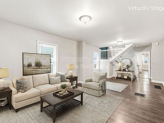 3rd image of 218 Jefferson Ave #218