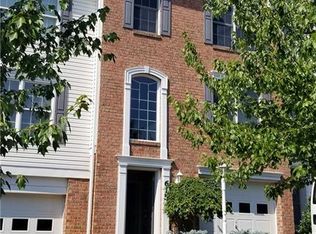 615 Hunting Creek Rd, Canonsburg, PA 15317