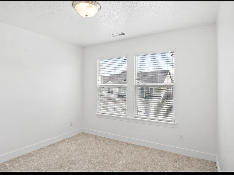 3988 W 1650 N — Photo 11