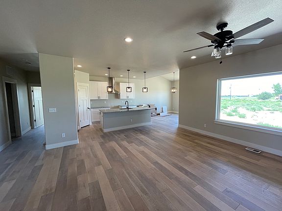 2nd image of 1432 E Platteville Blvd