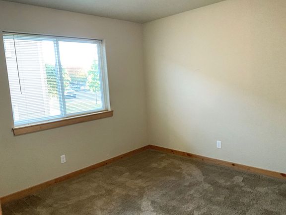 4th image of 2322 Livingston Ave #A