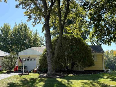 916 E Highland Pl, Peoria, IL, 61616
