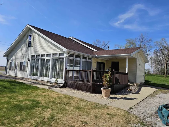 827 N 300 E, Monticello, IN 47960