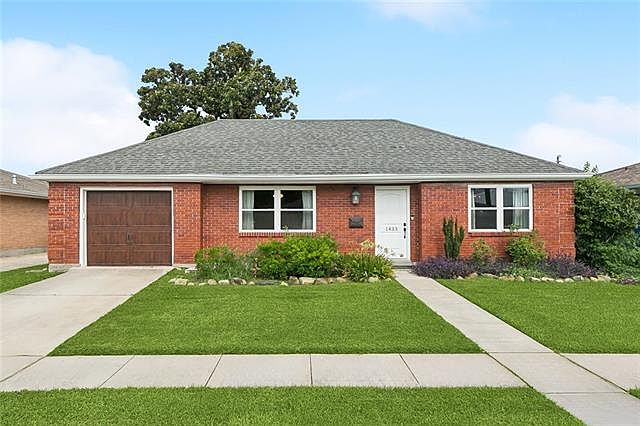 1st image of 1433 Poinsettia Dr