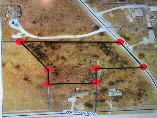 22nd Ave, Vinton, IA 52349