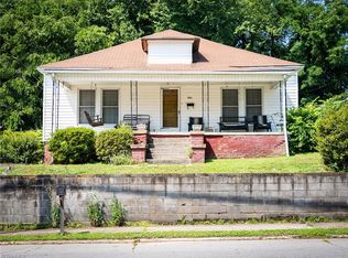 561 N Bridge St, Eden, NC 27288