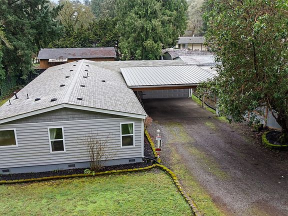 2nd image of 6827 Holmes Island Road SE