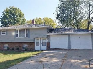 3806 N Donna Ln #AB, Peoria, IL 61615