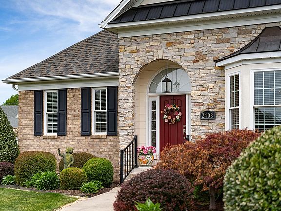 3rd image of 2408 Village Dr