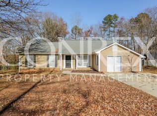 3 Moriston Rd, Mauldin, SC 29662