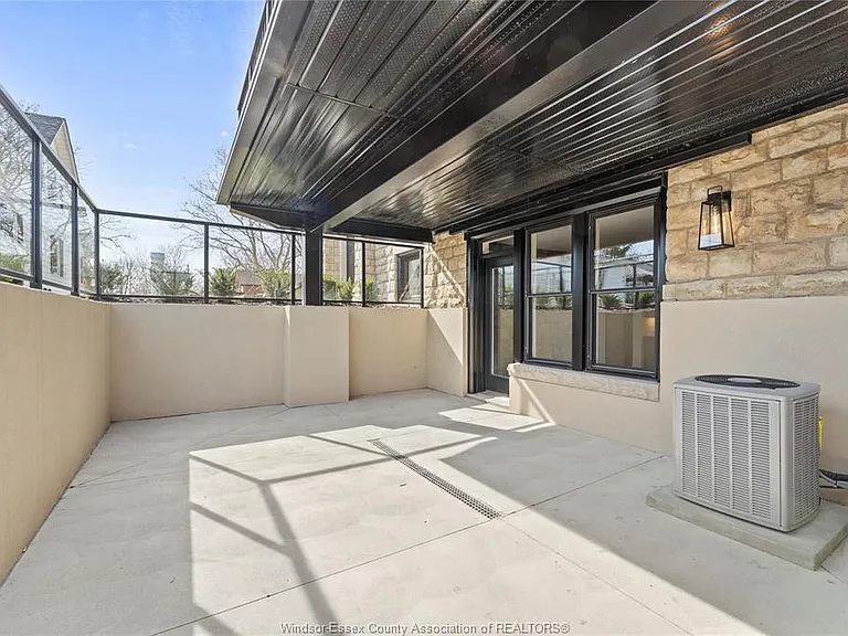 247 Brock St #101 — Photo 30