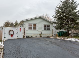 1428 Maple Dr, Round Lake Beach, IL