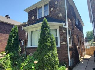 7008 35th St, Berwyn, IL 60402