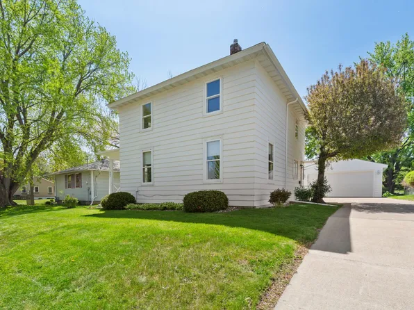 807 2nd St SW, Faribault, MN 55021