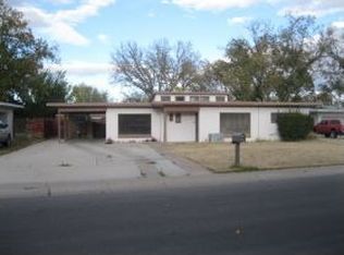 1304 Bryan Cir, Carlsbad, NM 88220
