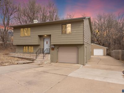 820 N Lewis Ave, Sioux Falls, SD, 57103