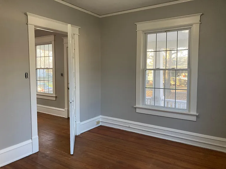 409 W Vine St — Photo 3
