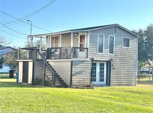 707 W Monroe Ave, Port O Connor, TX 77982