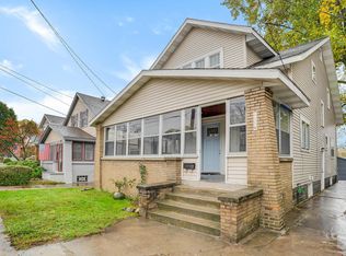 1114 Walker Ave NW, Grand Rapids, MI 49504