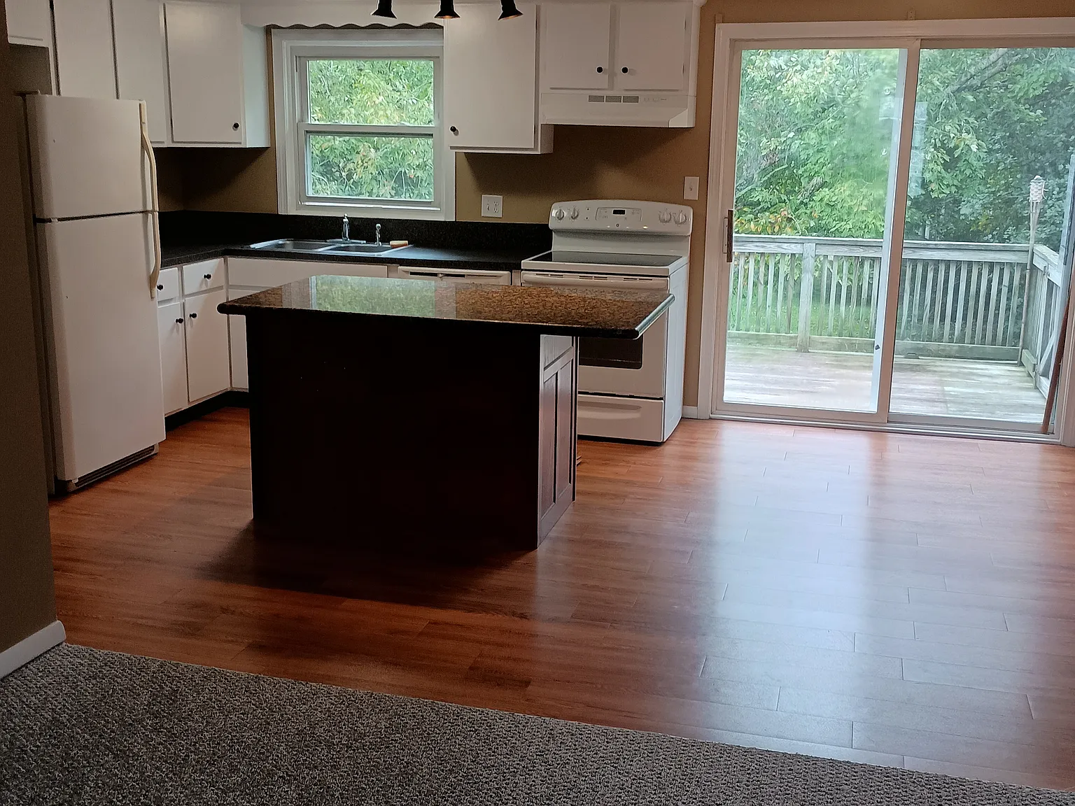 2 bed, $2,000 — Photo 4