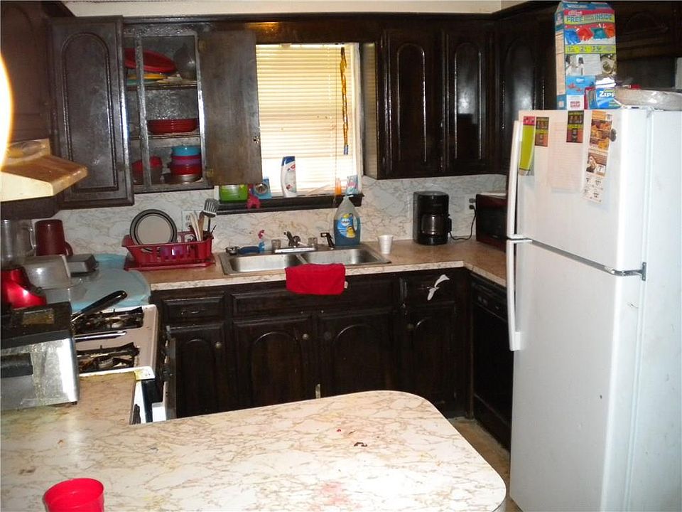 2nd image of 5229 S Briarwood Dr