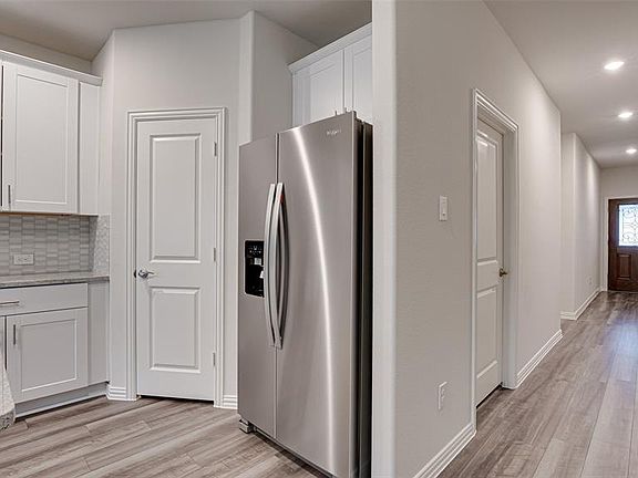 5th image of 1115 Enchanted Rock Ln