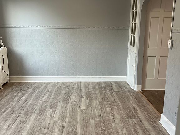 4th image of 720 High St Floor 1