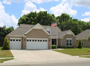 515 Westberry Ln, Greenwood, IN 46142