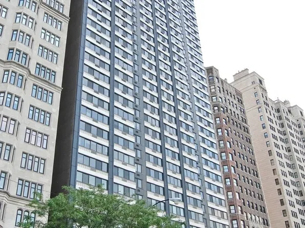 1440 N Lake Shore Dr, Chicago, IL 60610