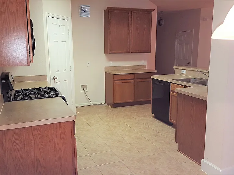 4536 Butterfly Way — Photo 9