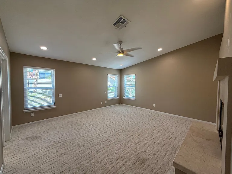 189 Bethany St — Photo 30