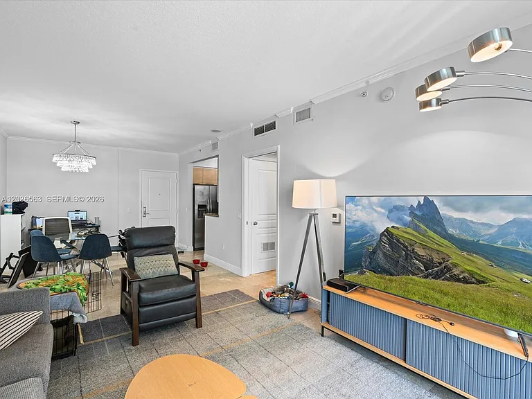 350 SE 2nd St #980 — Photo 18