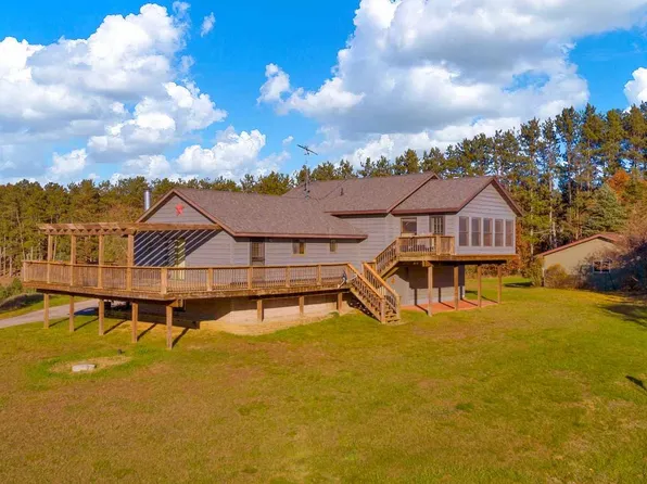 N4998 Wintergreen Trl, Wild Rose, WI 54984