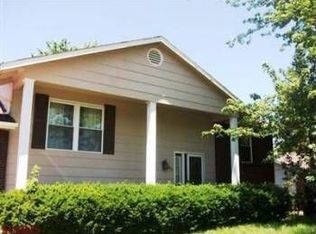160 Universal Dr, Saint Peters, MO
