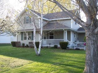 186 Wheeler St, Paw Paw, IL 61353