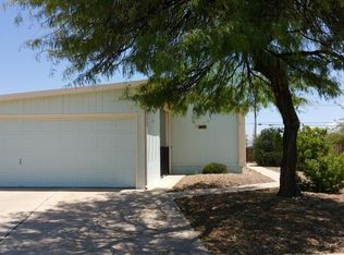 6277 E Thunder River Dr, Tucson, AZ 85756