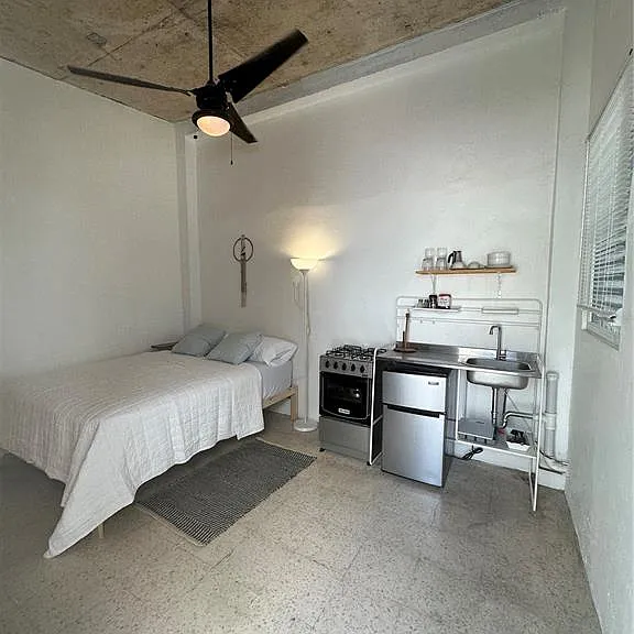 205 Las Flores — Photo 6