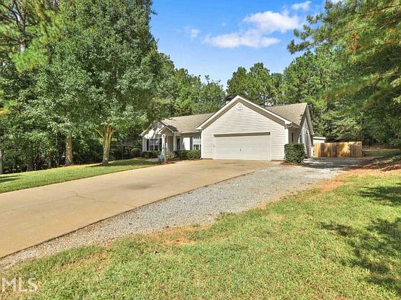 3rd image of 150 Macedonia Woods Dr