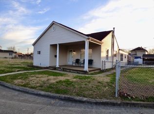 908 N 6th St, Ironton, OH 45638