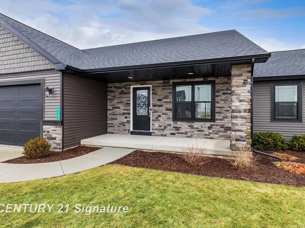 9160 Brook Hollow Ln, Freeland, MI 48623