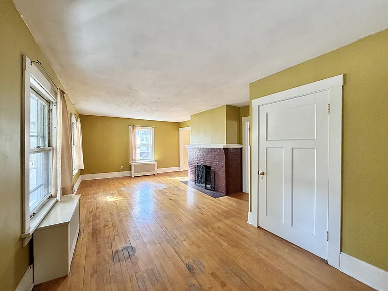 715 Bushnell St #2 — Photo 5