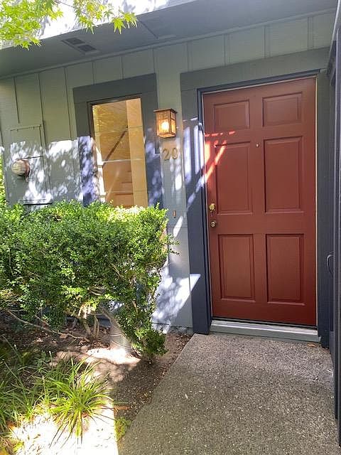 Welcome to 20 Love Court