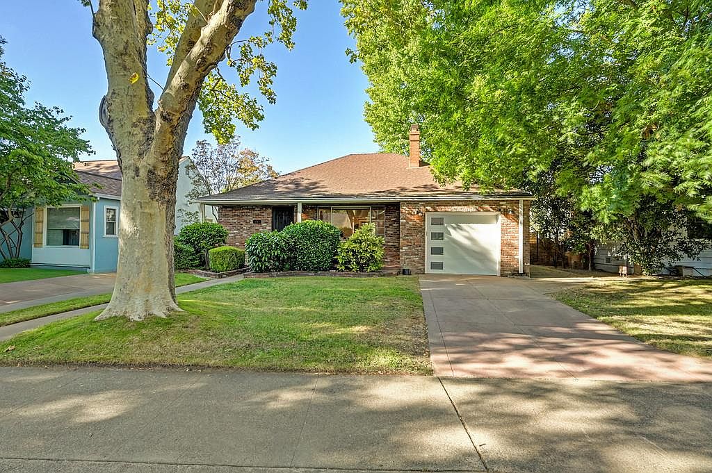 ち♡ 1881 7th Ave, Sacramento, CA 95818 | MLS #226075485 | Zillow