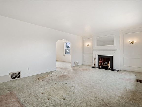 4th image of 3301 Villawood Ave