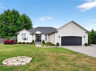 1203 Cedar Crest Dr, Pittsburg, KS 66762